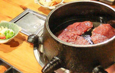 束氏龟锅烤肉加盟图片