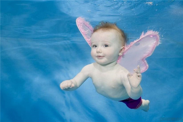 爱宝贝婴儿游泳馆加盟