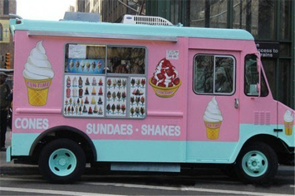 大型冰淇淋车展示