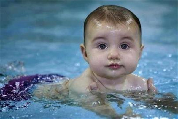 婴儿游泳馆满足了大众生活需求