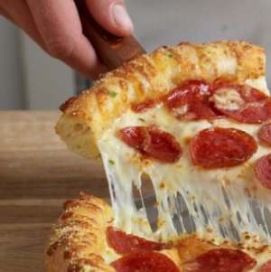 多米诺披萨加盟案例图片