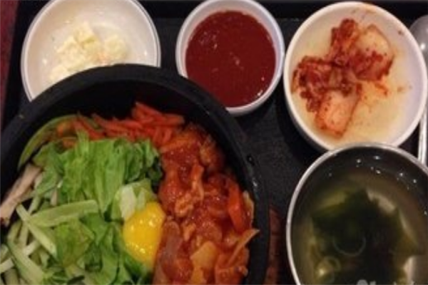 金佰年韩式快餐加盟