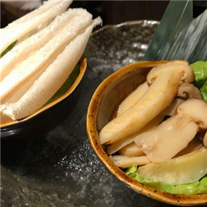 木子石锅鱼火锅加盟图片