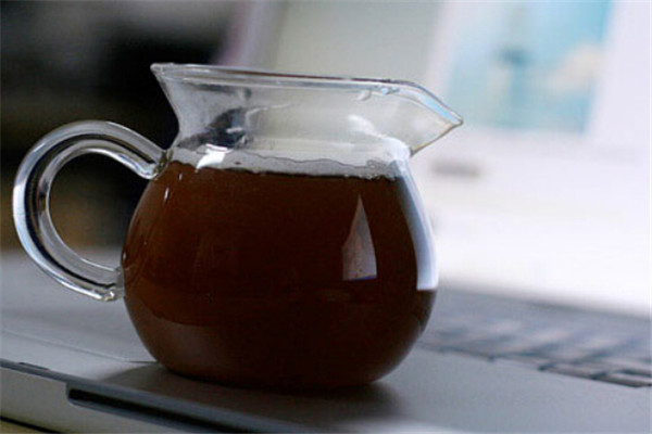 平安堂凉茶能够清热缓效