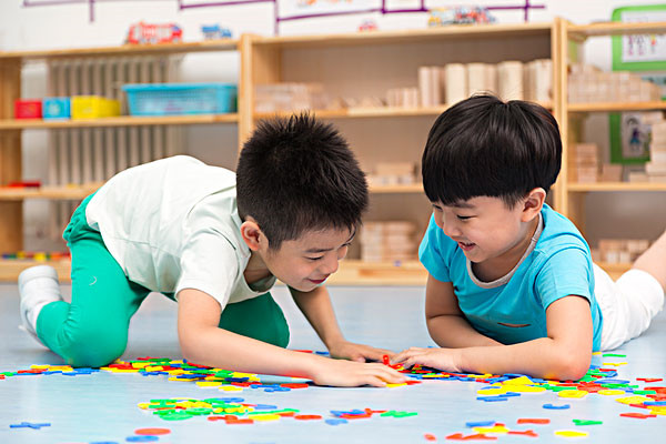 華夏童年幼兒園加盟怎么樣.jpg