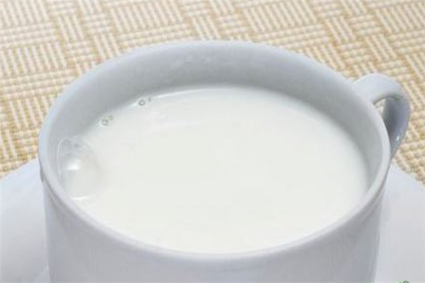 云泉约鲜牛奶加盟