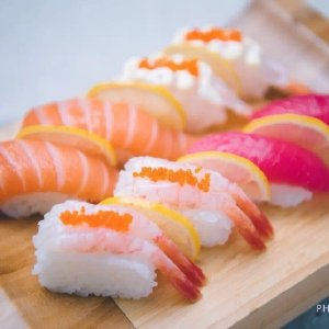 盒子寿司加盟图片
