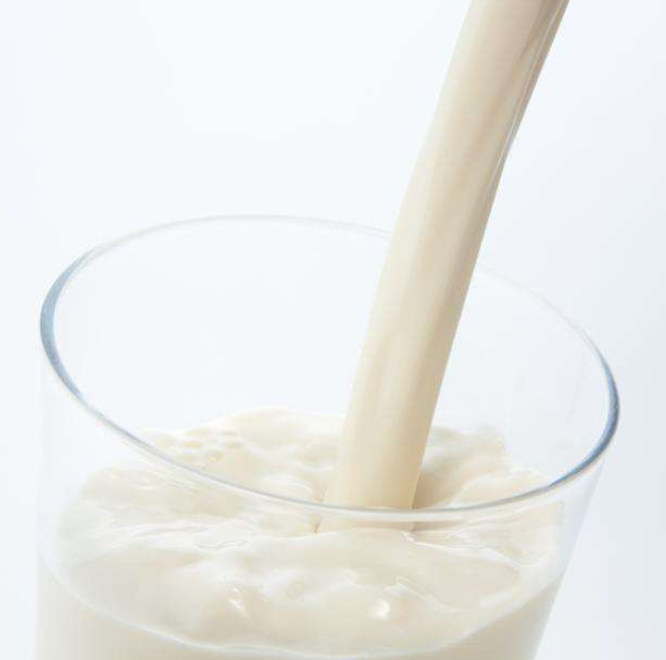 巴氏鲜奶加盟案例图片