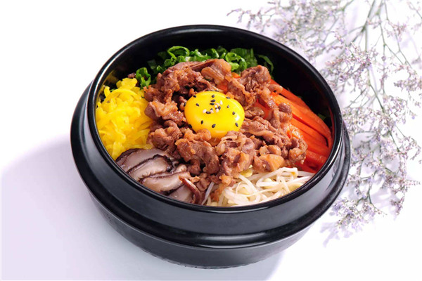 韩式石锅拌饭在我国十分畅销