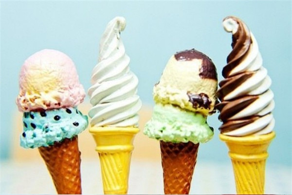 冰淇淋是夏季畅销食品