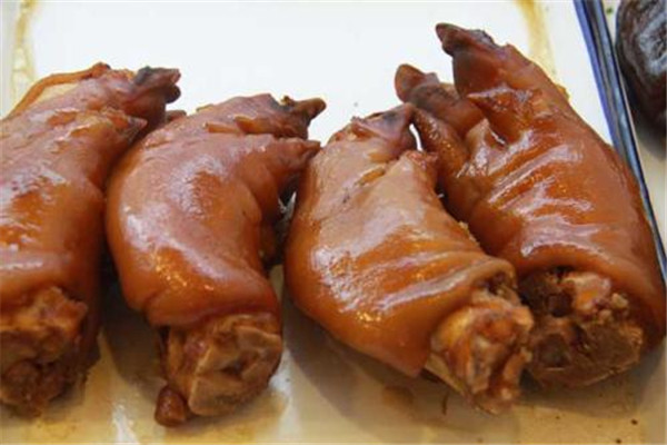 隆江卤猪脚饭畅销市场多年