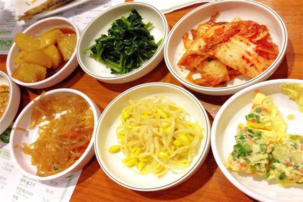 韩式拌饭小菜展示