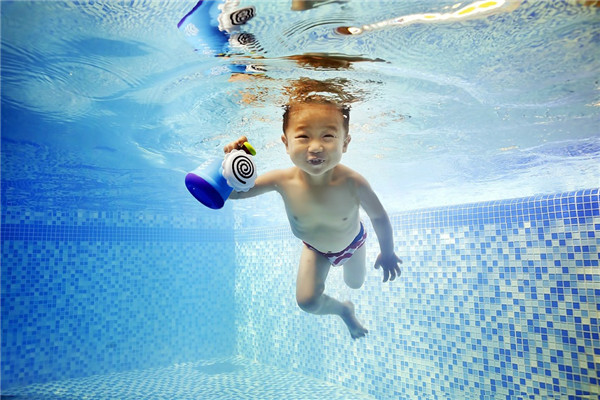 海乐游婴儿游泳馆内硬件设施完善