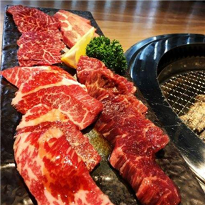 御牛道日式料理炭火烤肉加盟案例图片