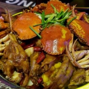 疯味肉蟹煲加盟实例图片