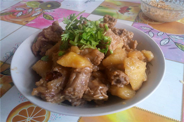 土豆烧鸡.jpg