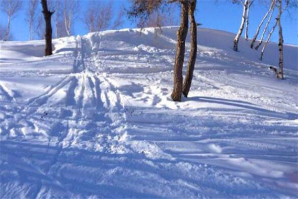 雪世界滑雪场加盟