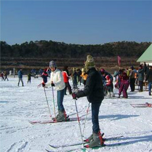 雪世界滑雪场加盟图片