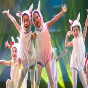 朵朵兔舞蹈教育加盟图片