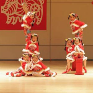 红飘带舞蹈学校加盟图片