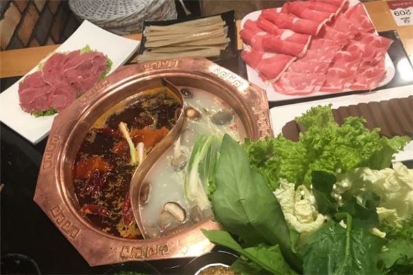 老渝家重庆老火锅加盟