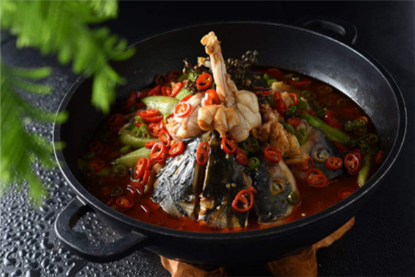 清淵漁美蛙魚頭火鍋加盟