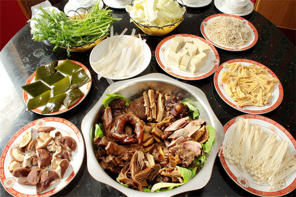 鑫记牛肉火锅加盟