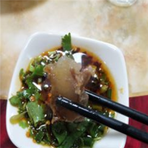 鑫记牛肉火锅加盟实例图片