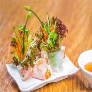 越鲜·越南牛汤粉加盟图片