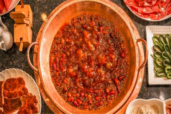 犟娃重庆老火锅加盟