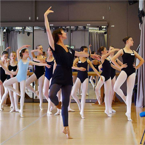 华翎舞蹈培训学校加盟案例图片