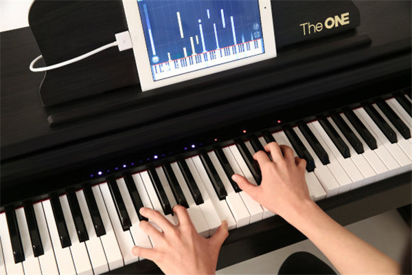 the one智能钢琴产品一览