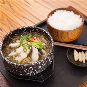 渝和鱼酸菜鱼米饭快餐加盟案例图片