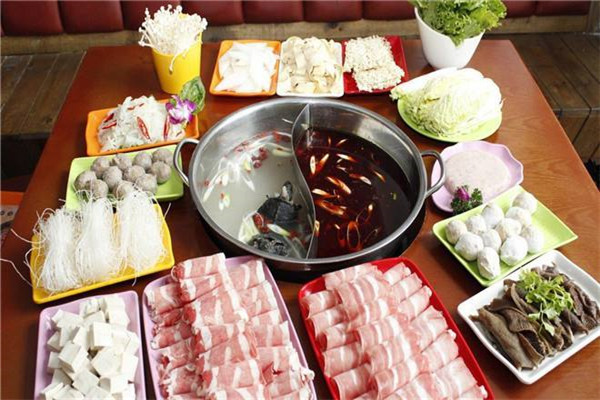 牛肉火锅是备受大众喜爱的美食