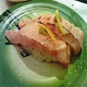 泉鲤寿司加盟图片
