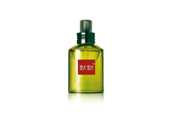 默默化妆品2.png