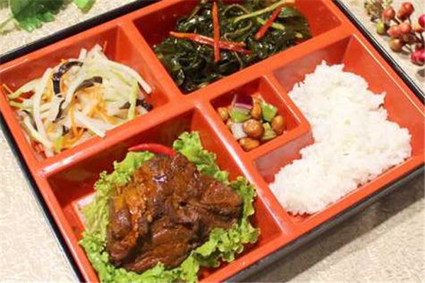 优溪味牛焖饭_副本.jpg
