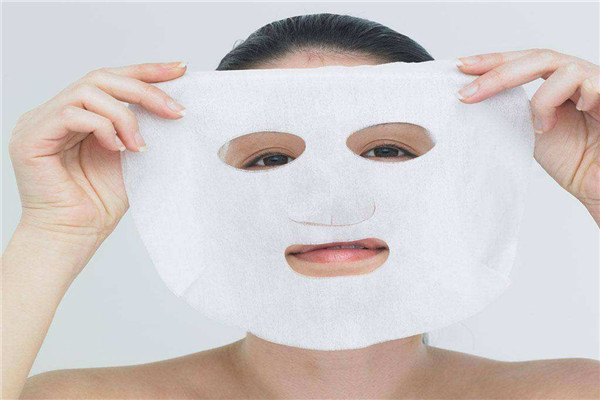 面膜是女性经常使用的护肤品