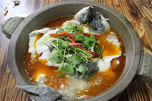 石锅啵啵鱼加盟