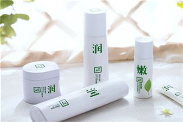三草两木化妆品代理