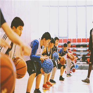 YBDL青少年篮球培训店面效果图