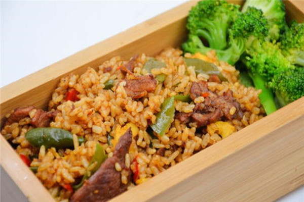 F十牛肉饭加盟费多少 F十牛肉饭加盟费多少