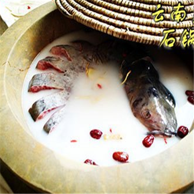 鼎有名云南蒸汽石锅鱼加盟图片