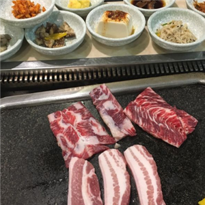 金顺韩国料理加盟实例图片