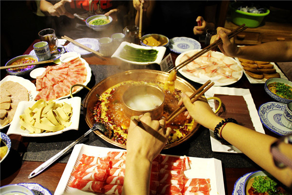 哥老官火锅是大众熟悉的餐饮品牌