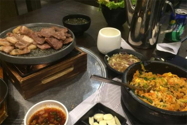 东古来韩式餐厅加盟