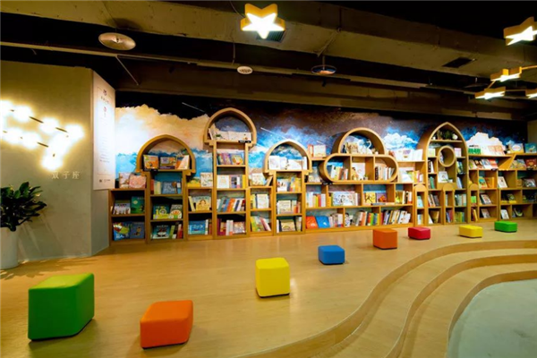 阳光海豚儿童书店