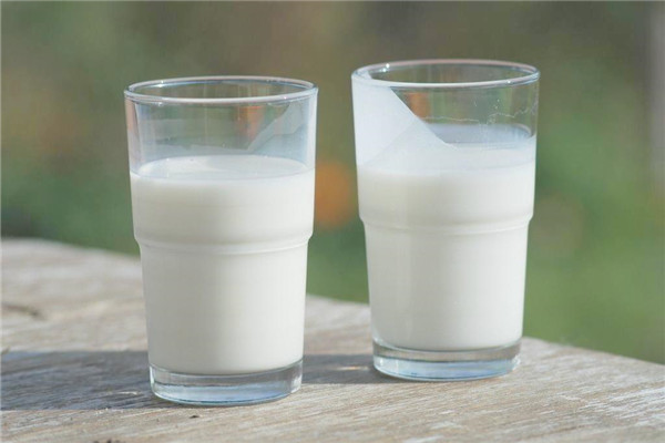 风行牛奶在市场中热销
