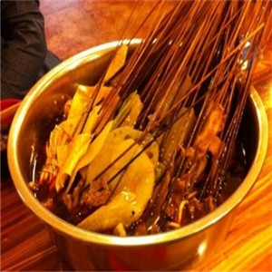 大二·班串串锅料理