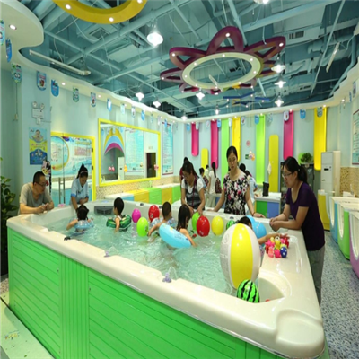 香港三五六一婴幼儿游泳馆加盟图片
